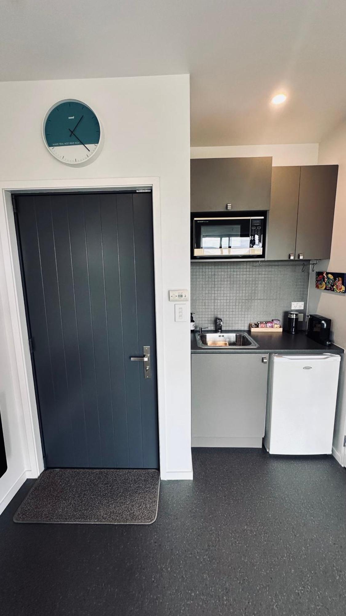 Tasman View Accommodation Lower Moutere Room photo